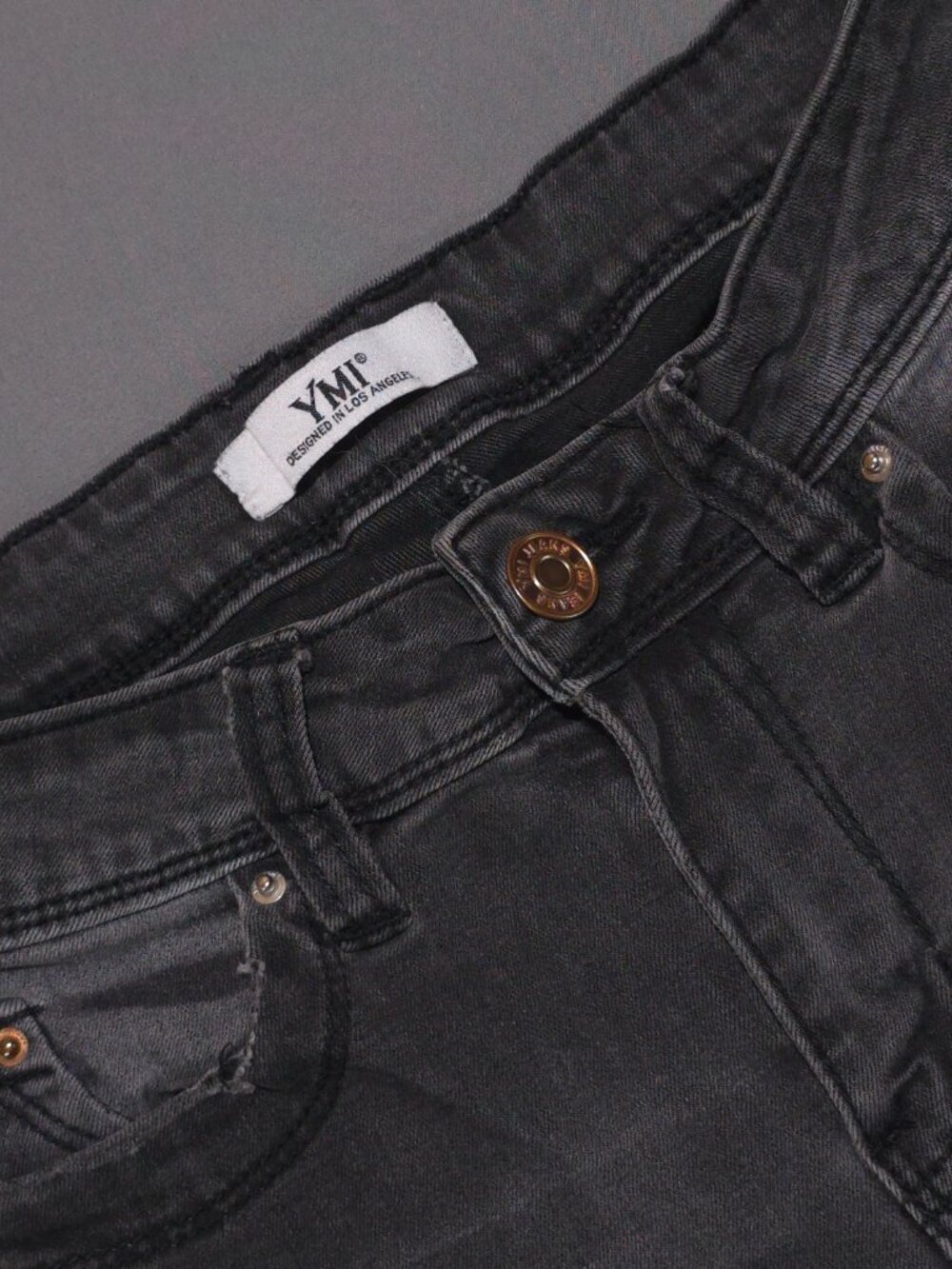 YMI WannaBettaButt 7/28 Black Mid Rise Skinny Stretch Jeans Embroidered